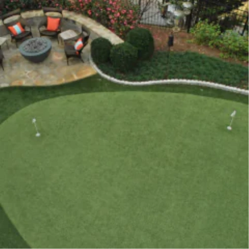 Synthetic Turf vs. Real Grass: Which Makes the Best Putting Green in Phoenix?