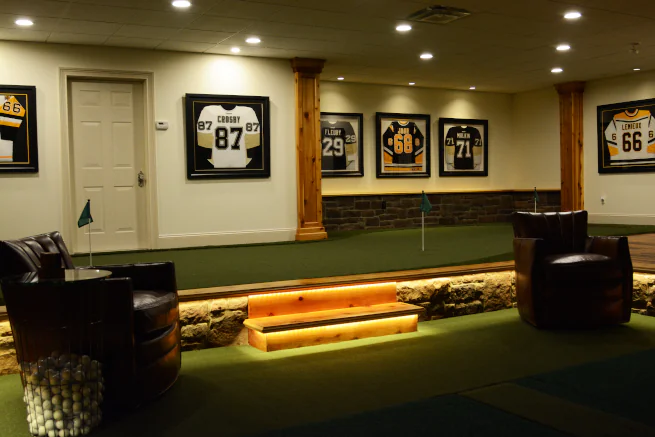 Phoenix Indoor Putting Green